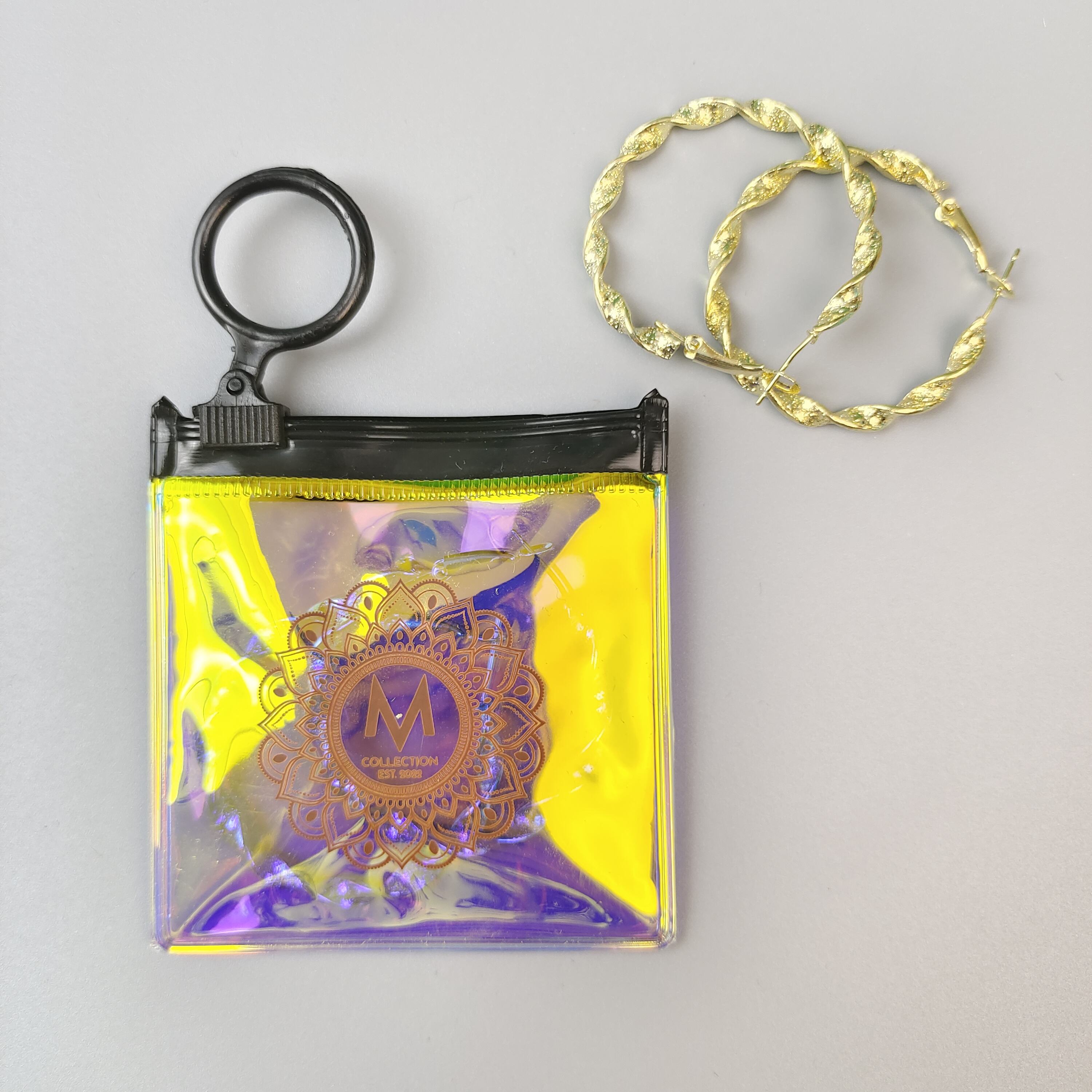 Compact Holographic Jewelry Ring-Pull Pouch